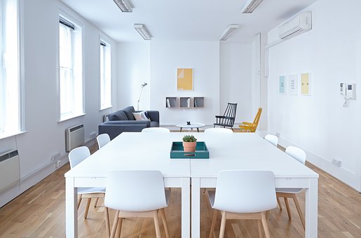 員工福利計劃是當(dāng)代企業(yè)人力資源的關(guān)鍵構(gòu)成因素之一